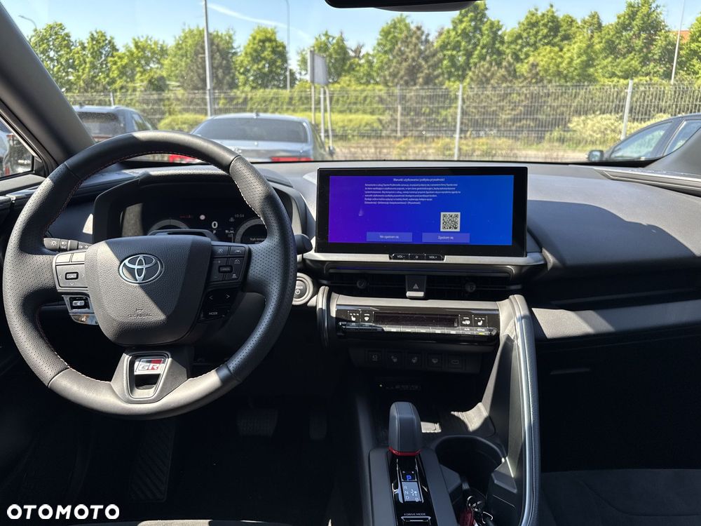 Toyota C-HR - 11