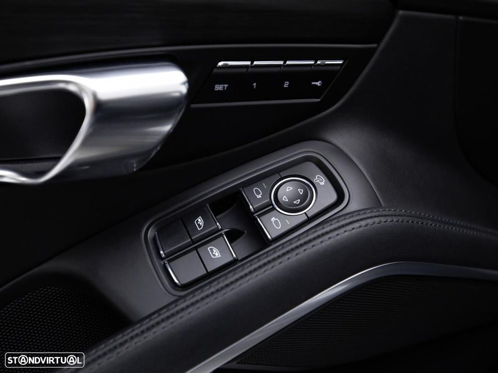 Porsche 911 (991) - 17