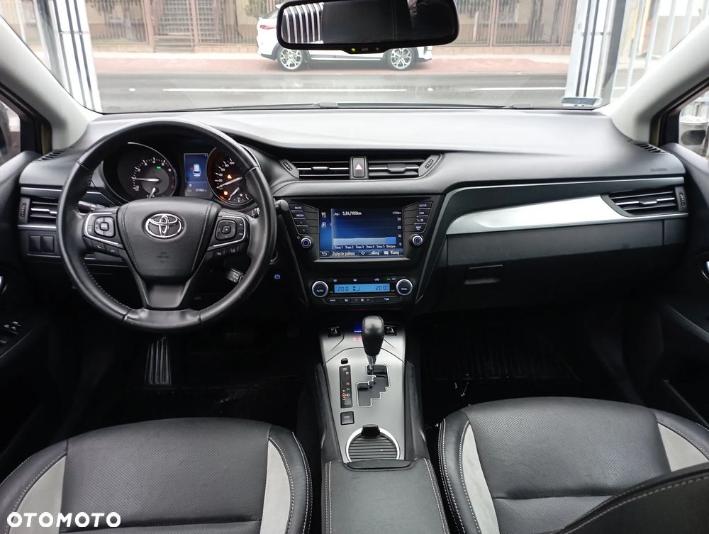 Toyota Avensis 1.8 Prestige MS - 8