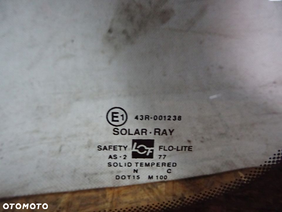 SZYBA KAROSERYJNA LEWY TYŁ OPEL SINTRA 2.2 16V - 4