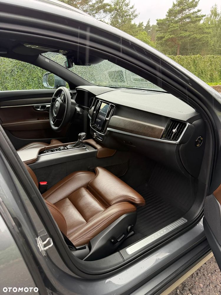 Volvo V90 Cross Country D5 AWD Pro - 7