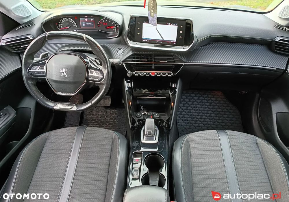 Peugeot 208 - 14