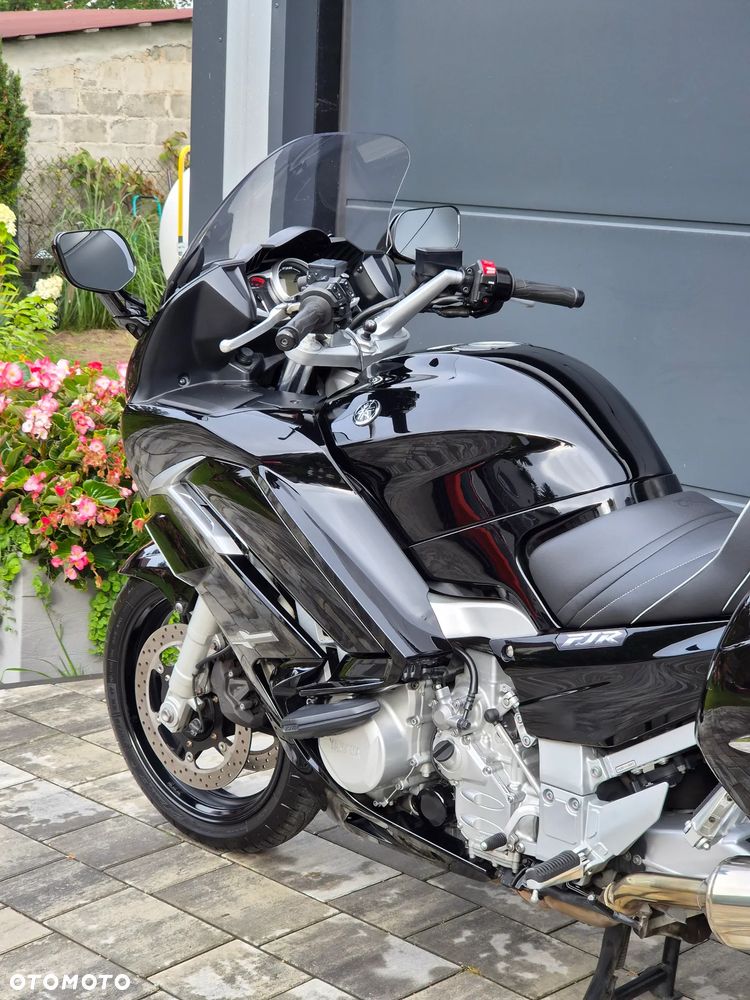 Yamaha FJR - 30