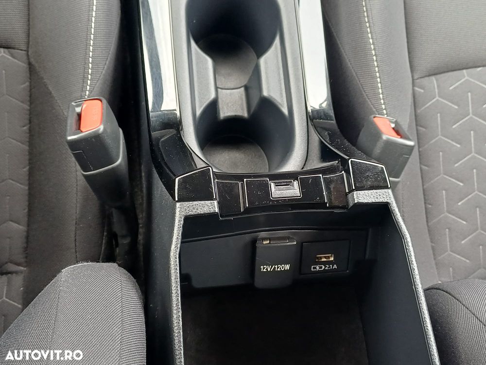 Toyota Corolla 1.8 HSD Dynamic - 23