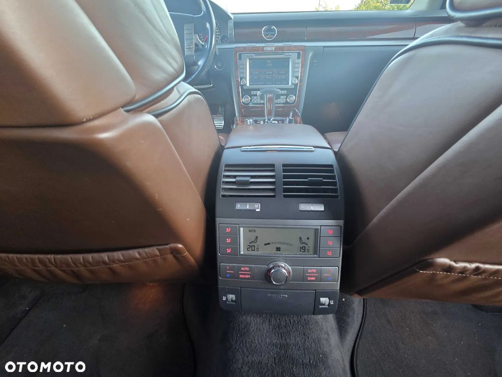 Volkswagen Phaeton 3.0 V6 TDI DPF 4Mot L (5os) - 12