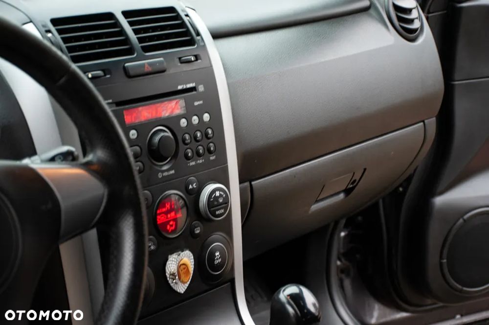 Suzuki Grand Vitara 1.6 Club - 20