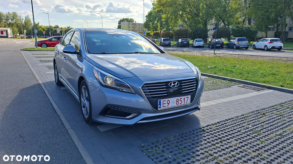Hyundai Sonata - 5