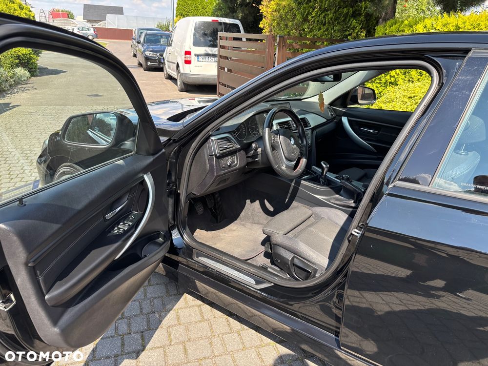 BMW Seria 3 320d - 9