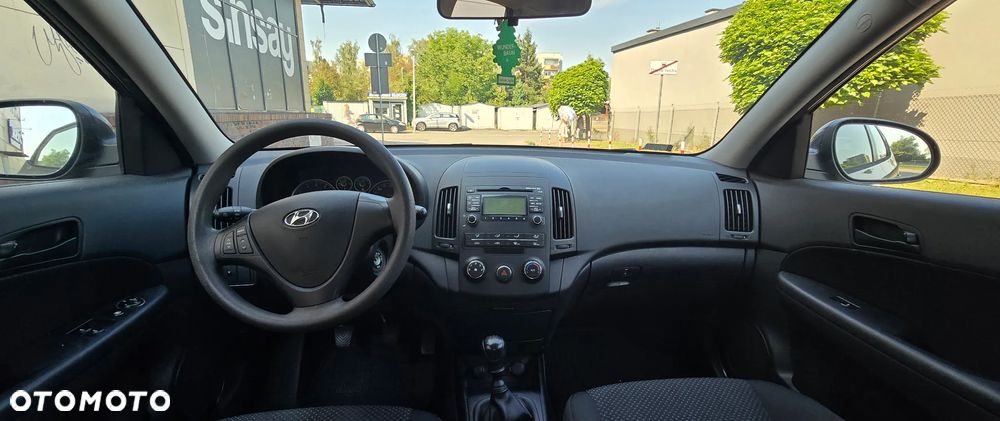 Hyundai i30 1.4 Comfort - 11