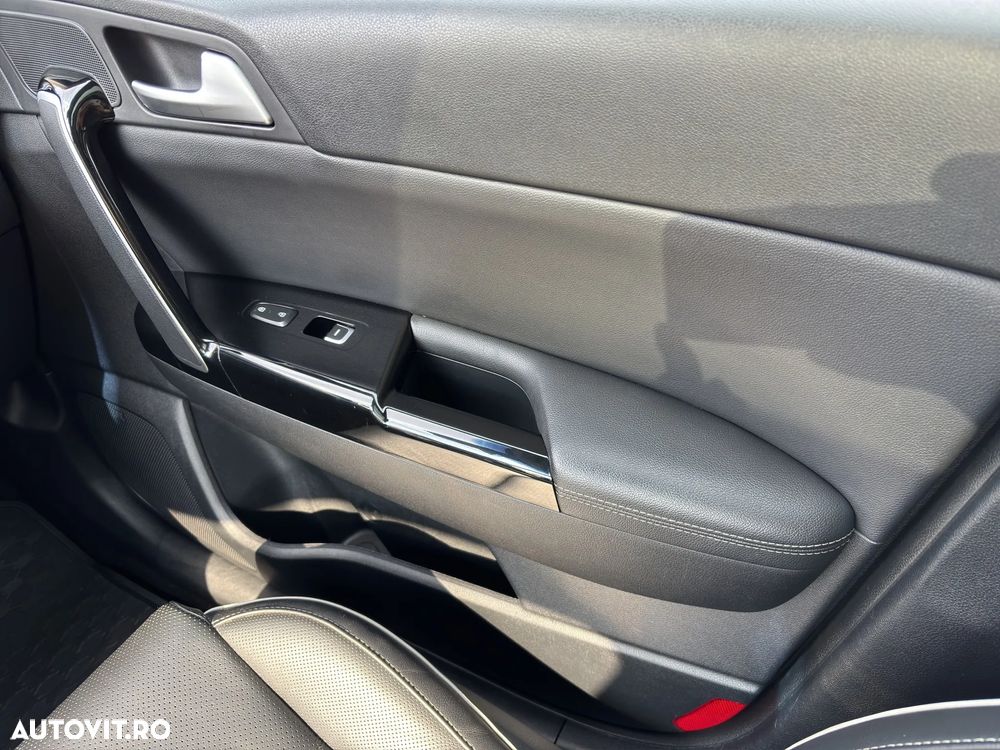 Kia Sportage 2,0 CRDI AWD Aut. Platinum - 18