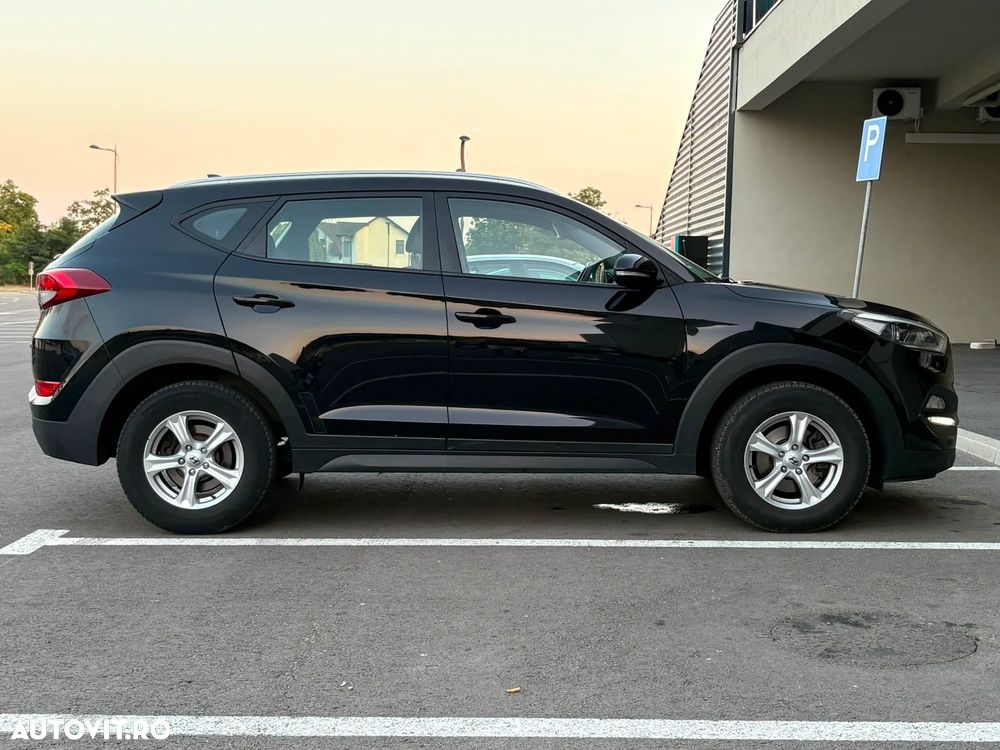 Hyundai Tucson blue 1.7 CRDi 2WD Style - 14