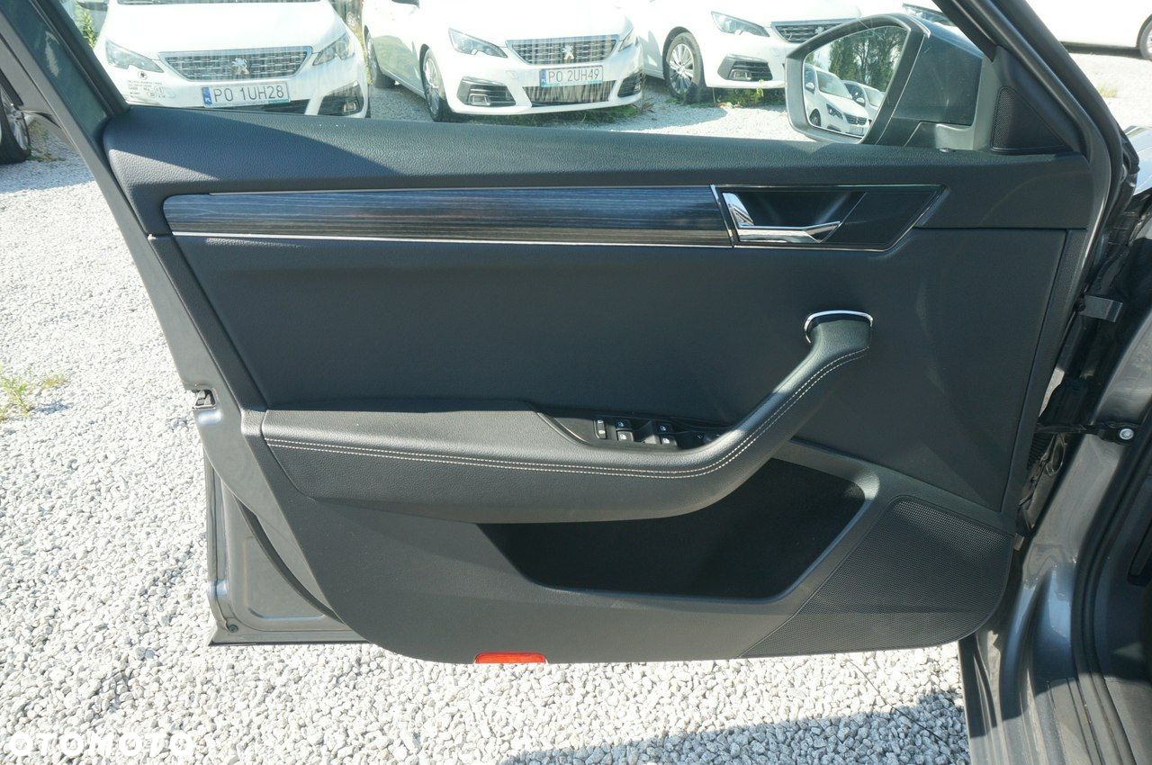 Skoda Superb 2.0 TDI SCR Style DSG - 19