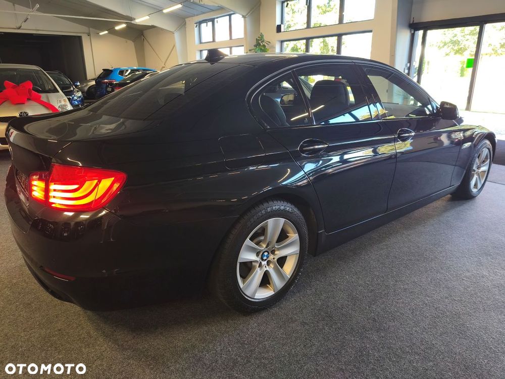 BMW Seria 5 525d - 4