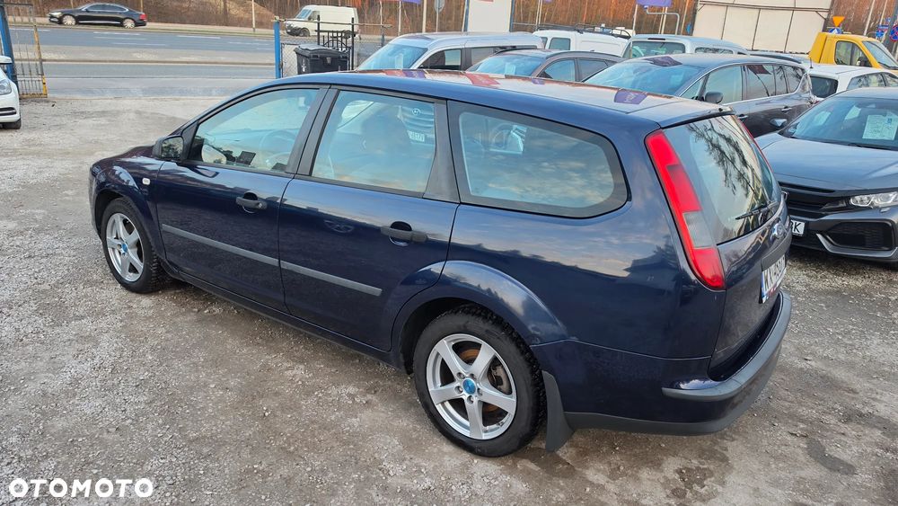 Ford Focus SW 1.6 TDCi Trend + - 22