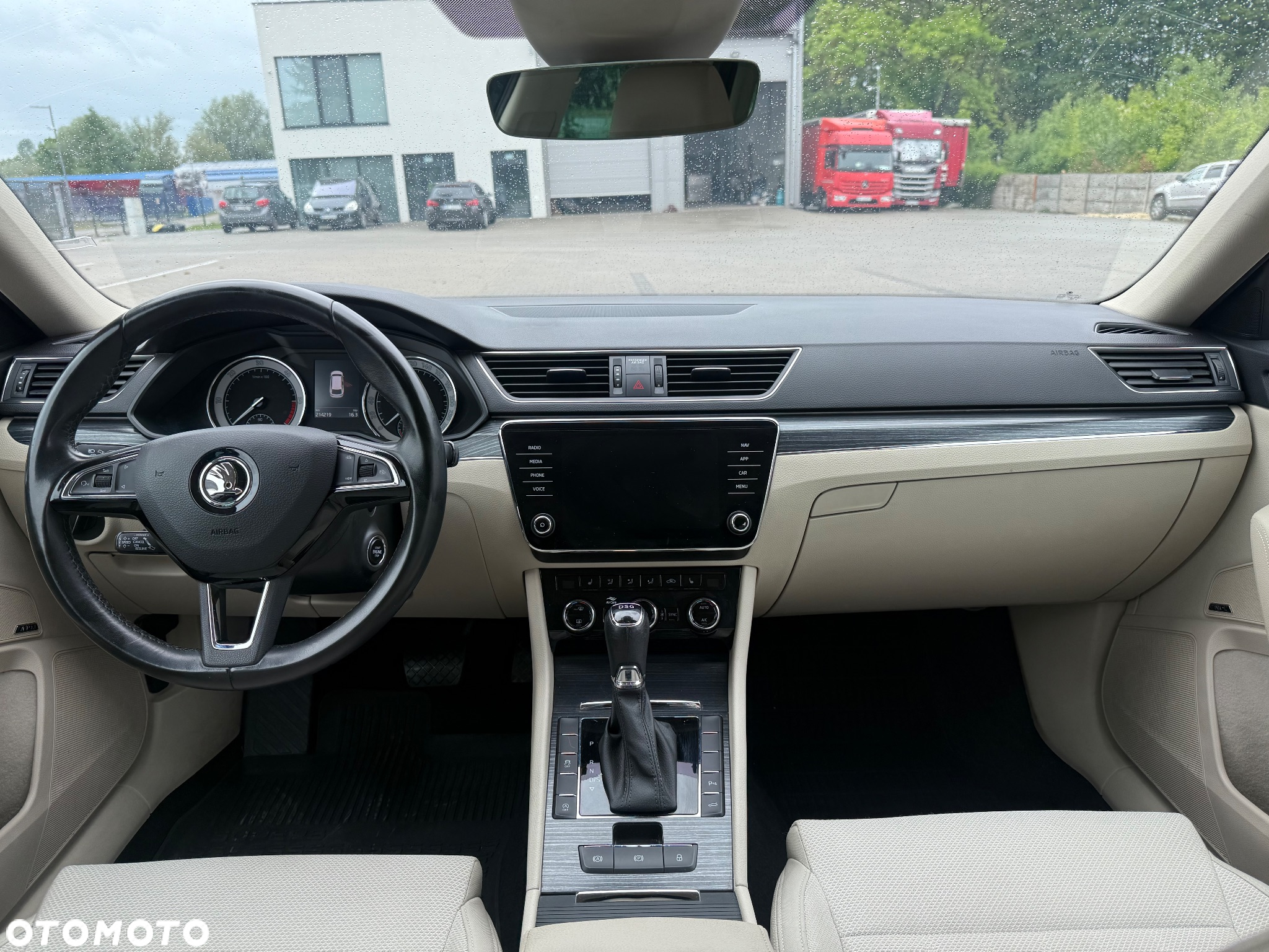 Skoda Superb 2.0 TDI SCR Style DSG - 17