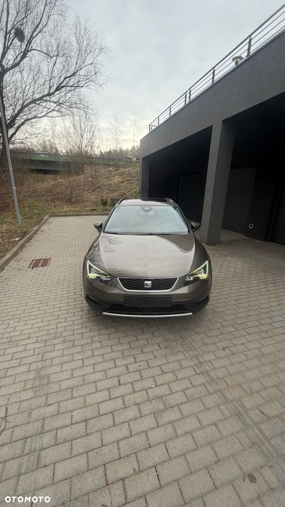 Seat Leon 2.0 TDI DPF Start&Stop DSG XCELLENCE - 5