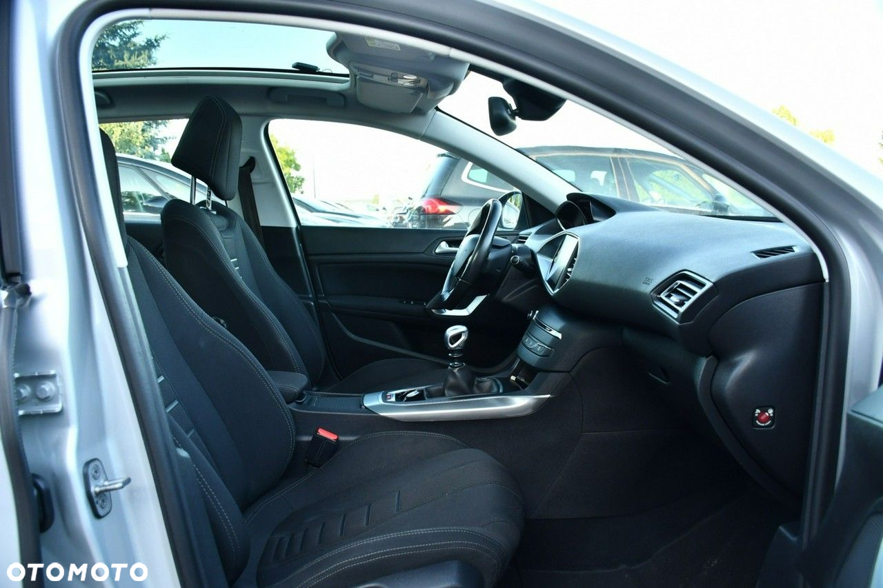 Peugeot 308 - 32