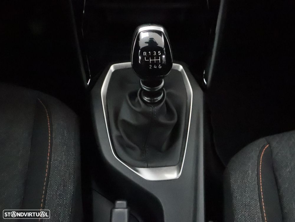 Peugeot 2008 1.2 PureTech Style - 24