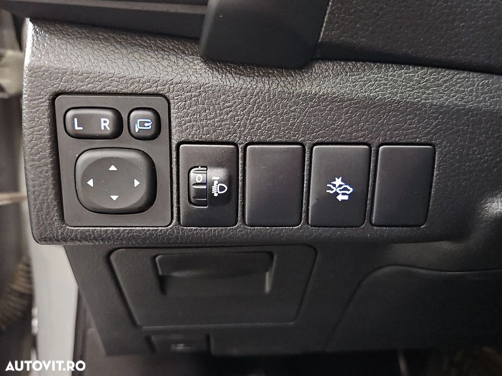 Toyota Auris - 16
