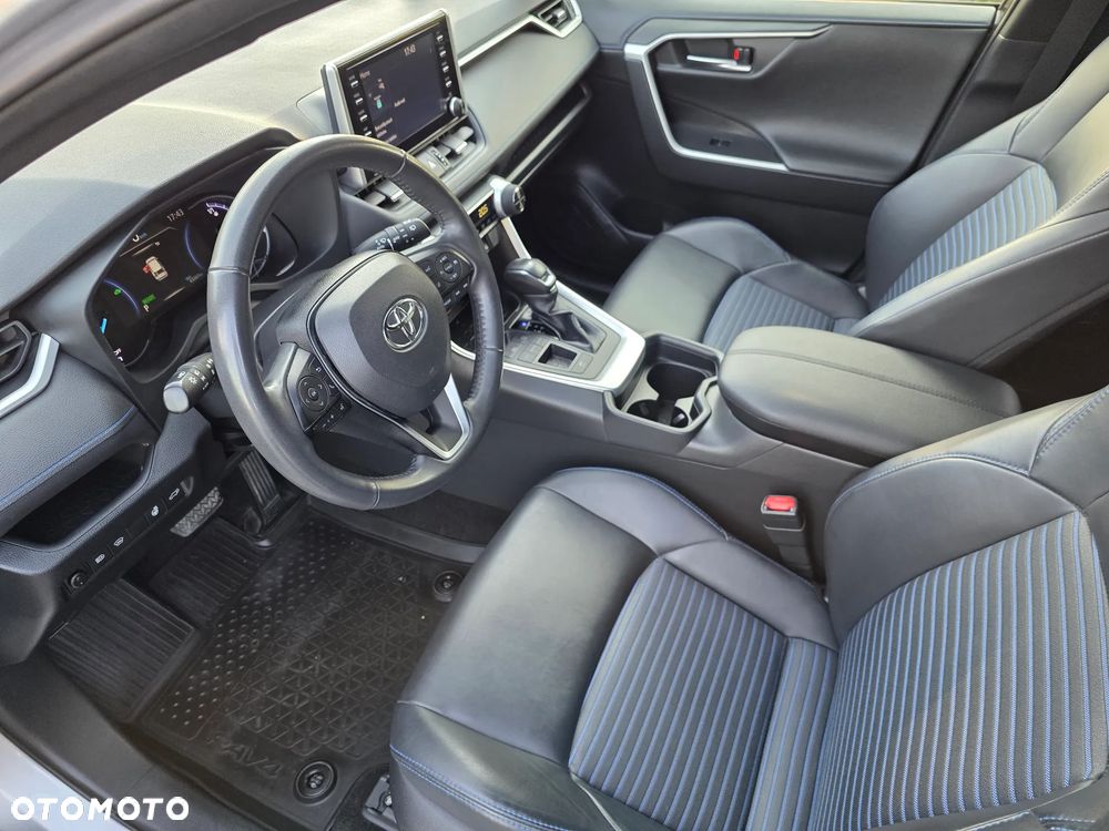 Toyota RAV4 Hybrid Selection 4x2 - 19