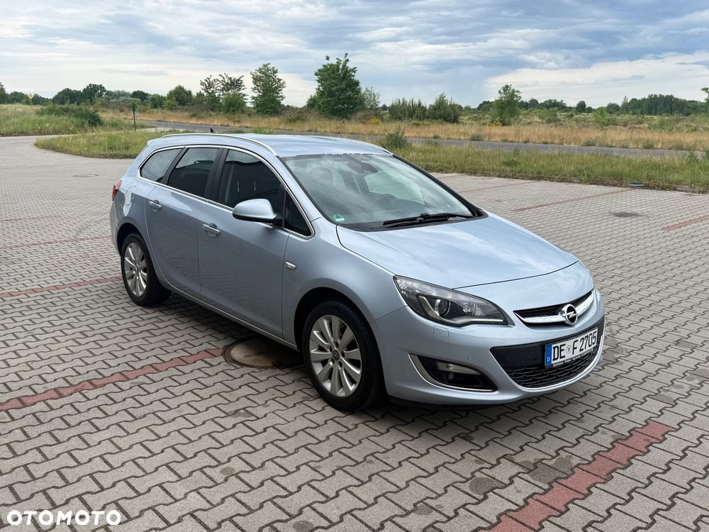 Opel Astra 1.7 CDTI Cosmo - 1
