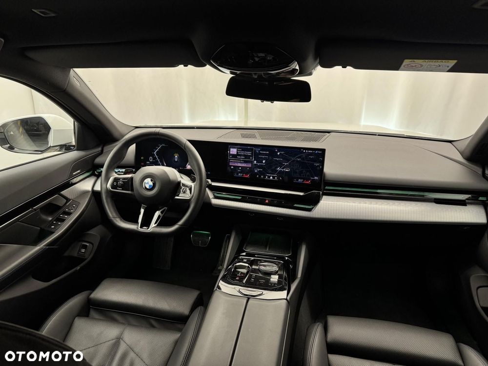 BMW Seria 5 520d xDrive mHEV M Sport - 26