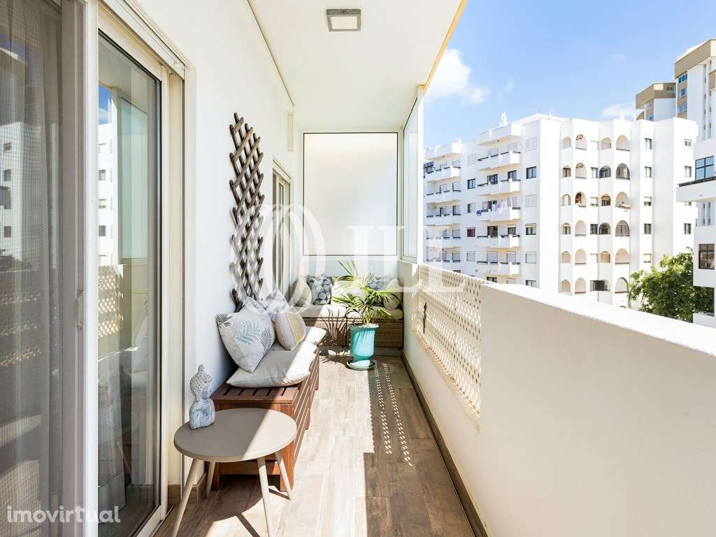 Apartamento T2 remodelado na Quinta do Romão, Algarve - Grande imagem: 2/25