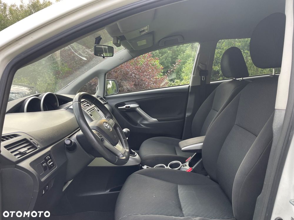 Toyota Verso 2.0 D-4D Sol 7os - 14