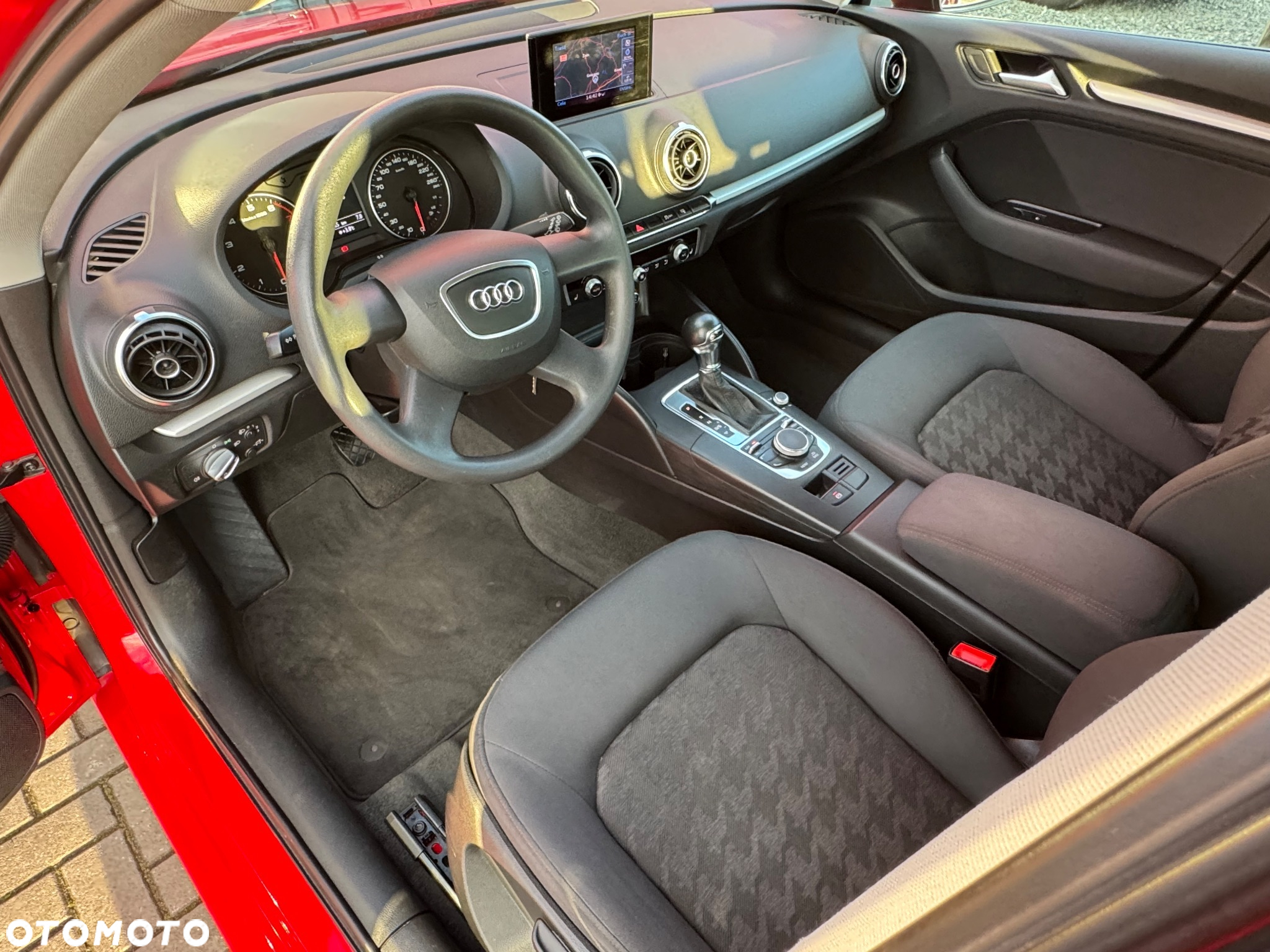 Audi A3 1.2 TFSI Sportback S tronic Attraction - 9