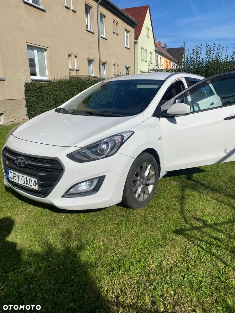Hyundai i30 1.4 CRDi Advantage - 2