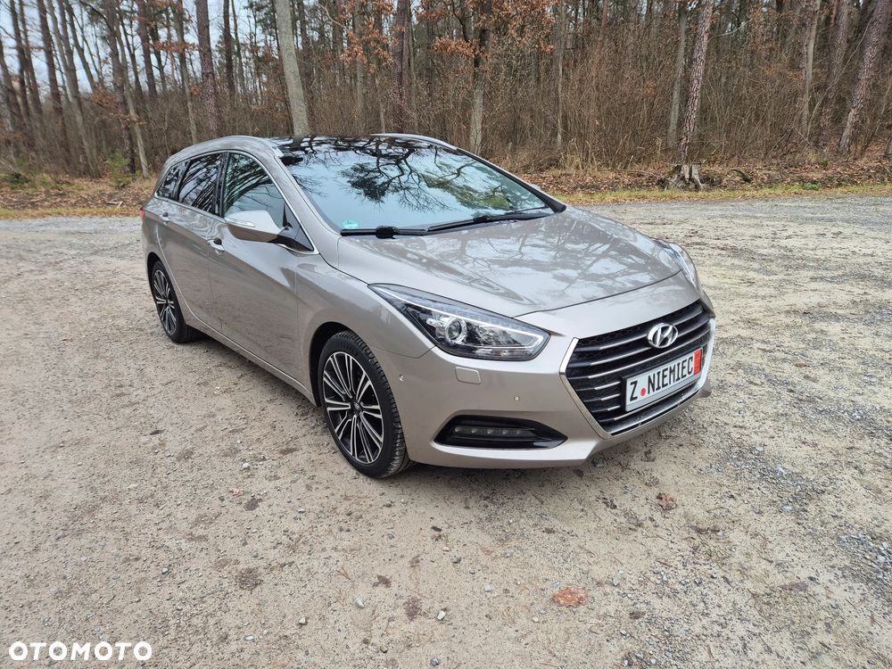 Hyundai i40 Kombi blue 1.7 CRDi DCT Premium - 1