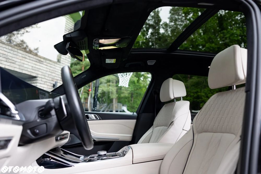 BMW X7 xDrive40d mHEV sport - 25
