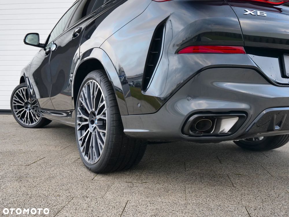 BMW X6 xDrive40d - 12