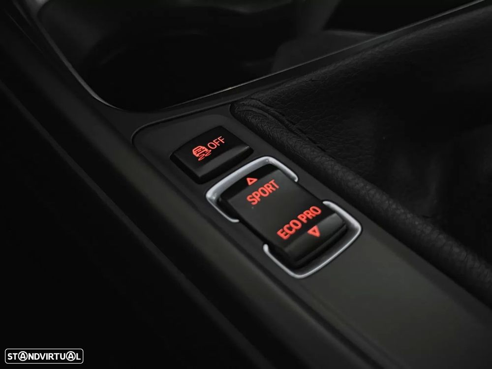 BMW 320 d Sport Line - 20
