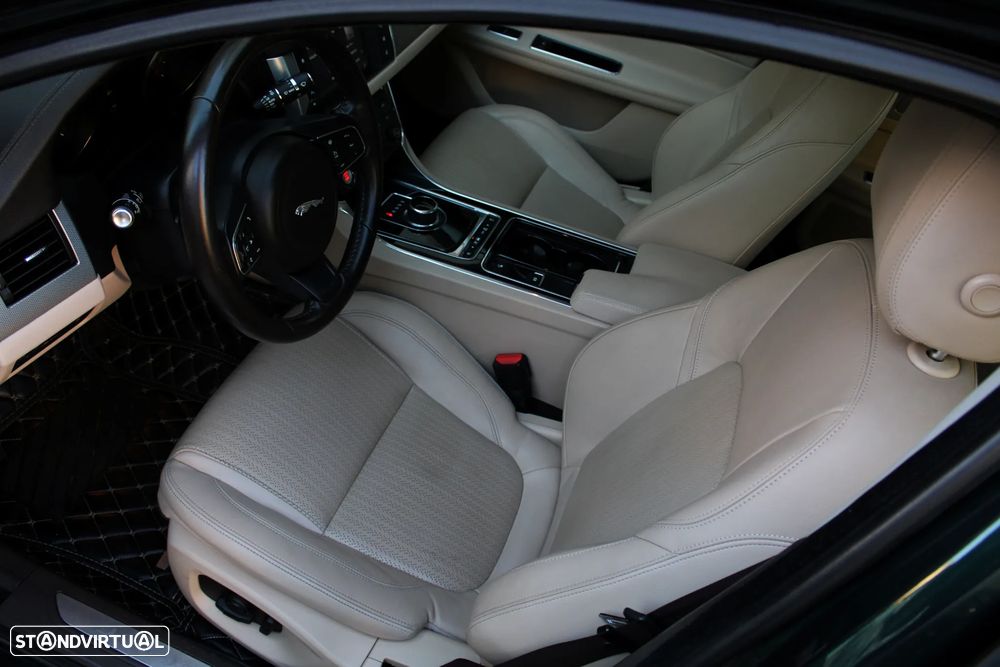 Jaguar XF 2.0 D Pure Aut. - 23