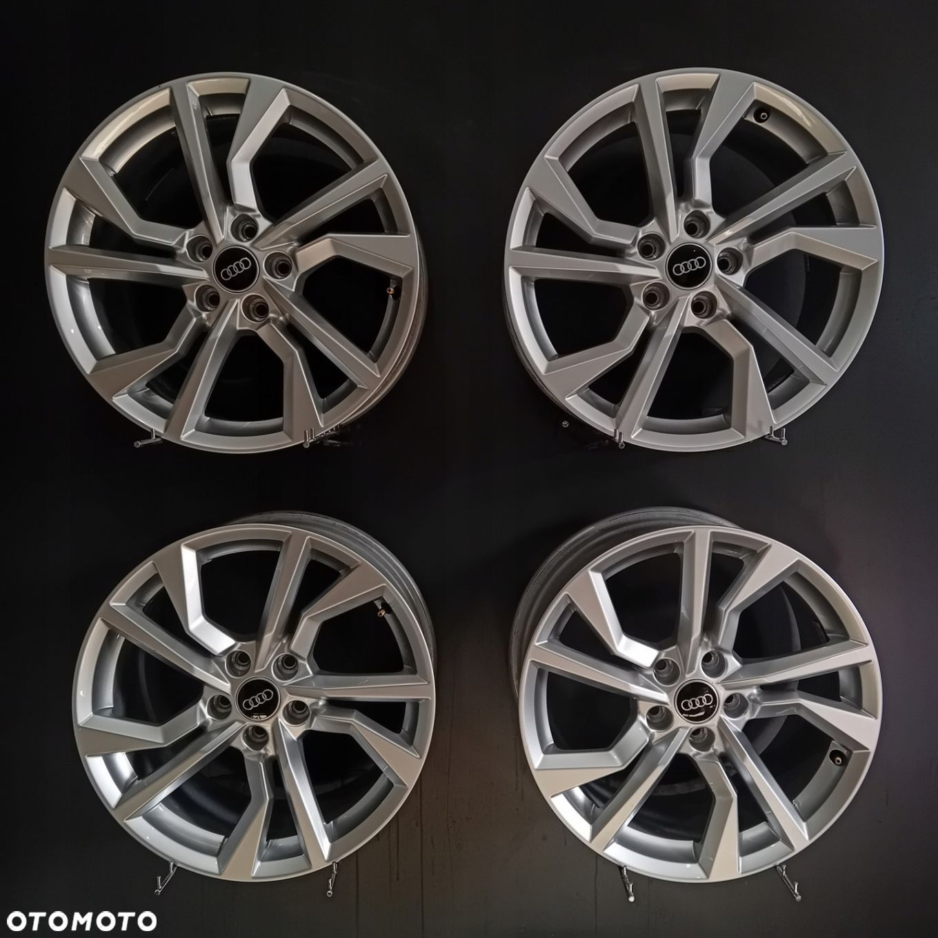 Felgi 18 5x112 Audi TT 8S0 S-Line OE F503549-33 - 1