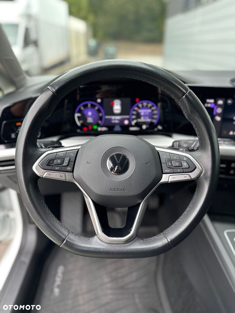 Volkswagen Golf 2.0 TDI SCR DSG Life - 12