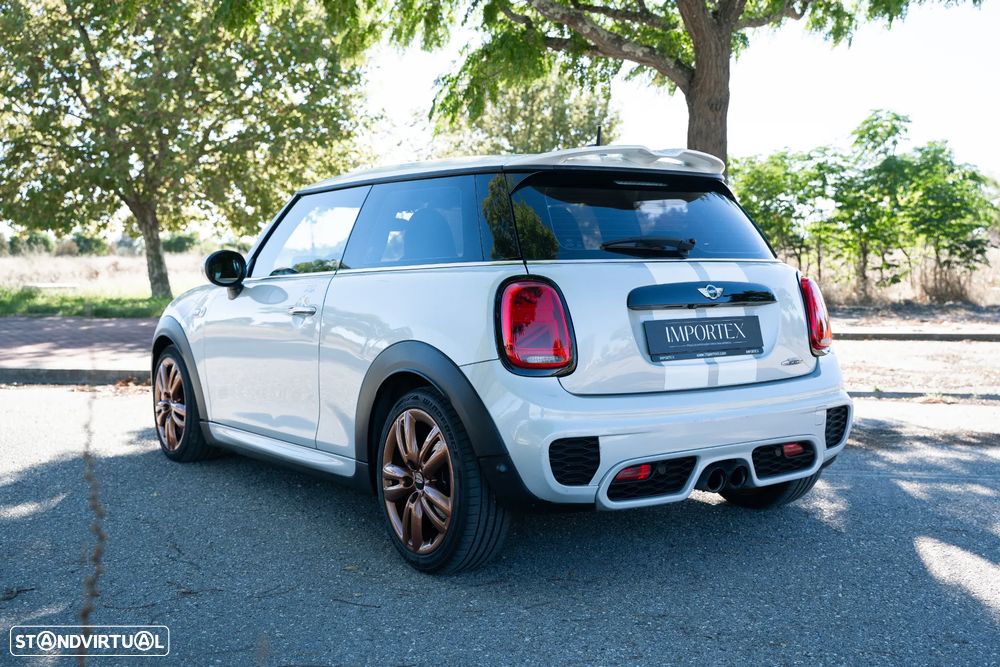 Mini 3 Portas 2015 photo 3