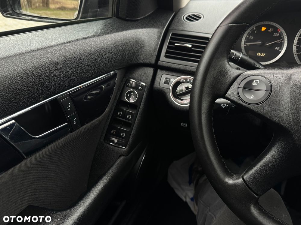 Mercedes-Benz Klasa C 200 Kompressor Avantgarde - 36