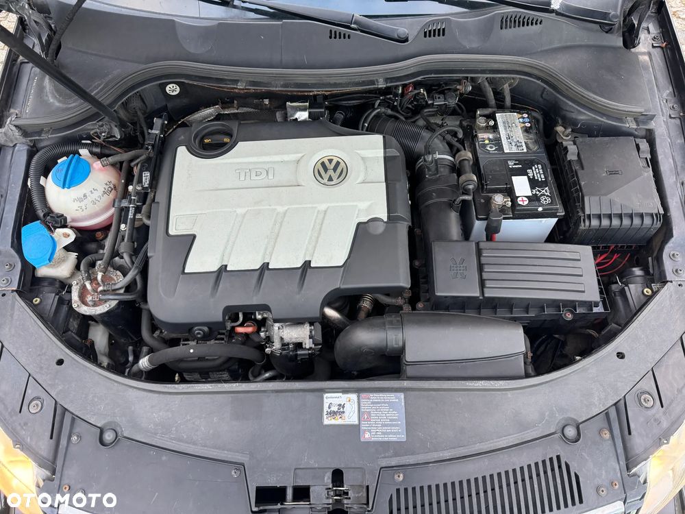 Volkswagen Passat 2.0 TDI Comfortline - 39