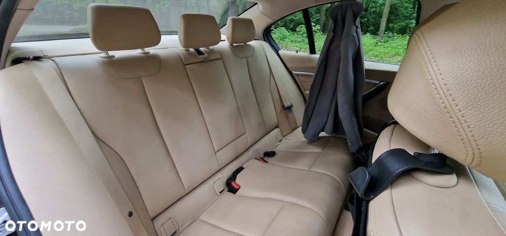 BMW Seria 3 - 14