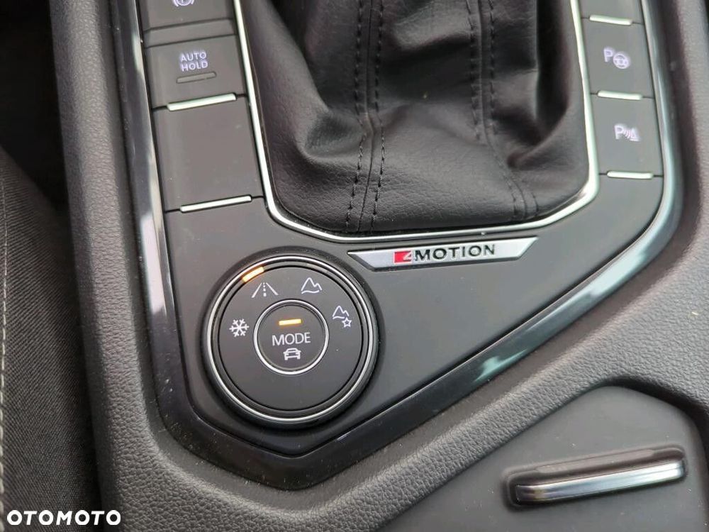 Volkswagen Tiguan 2.0 TDI SCR 4Mot Elegance DSG - 9