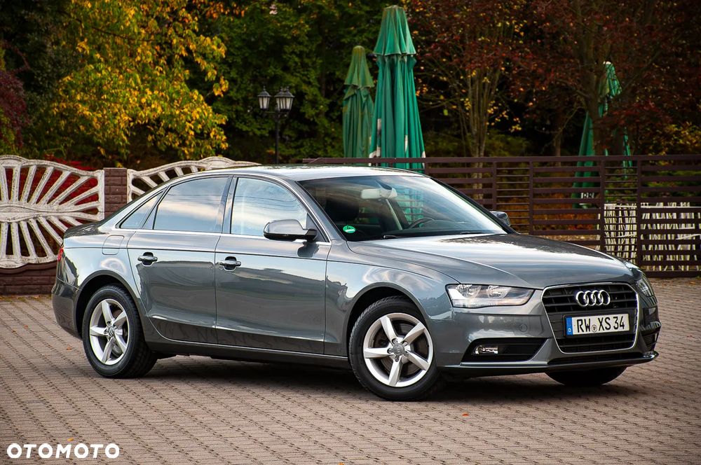 Audi A4 Limousine 2012 photo 4