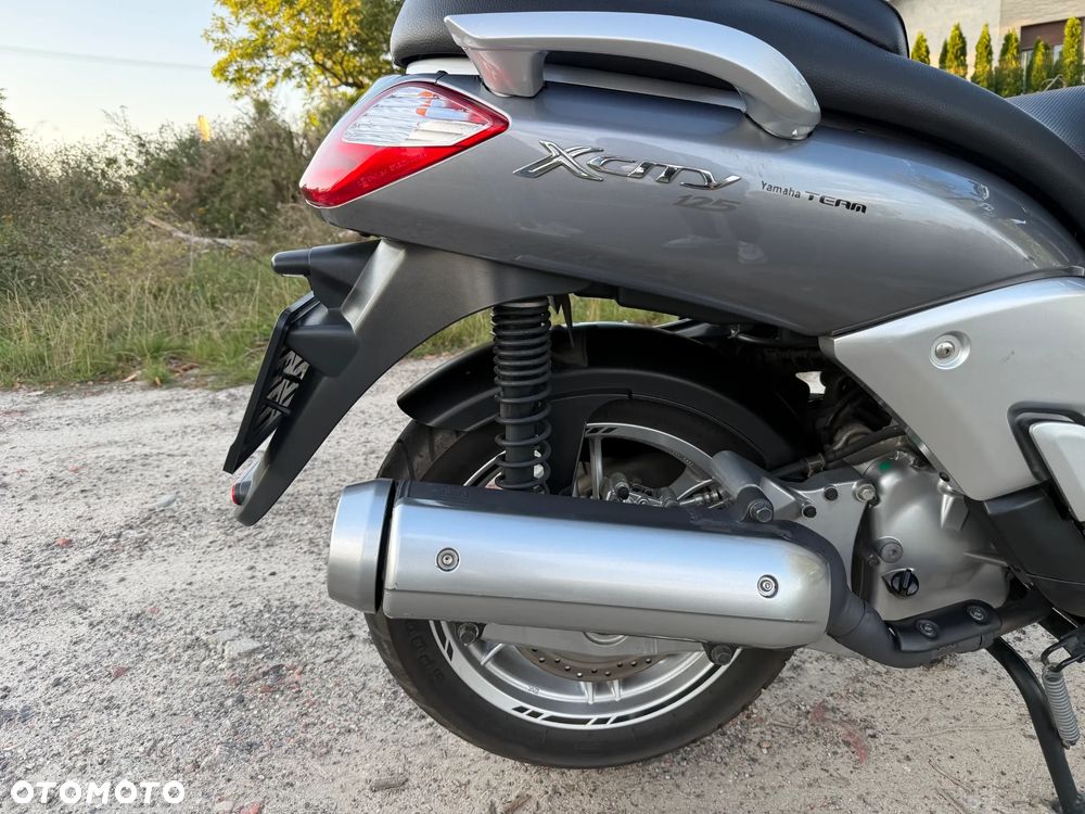 Yamaha X-max - 11