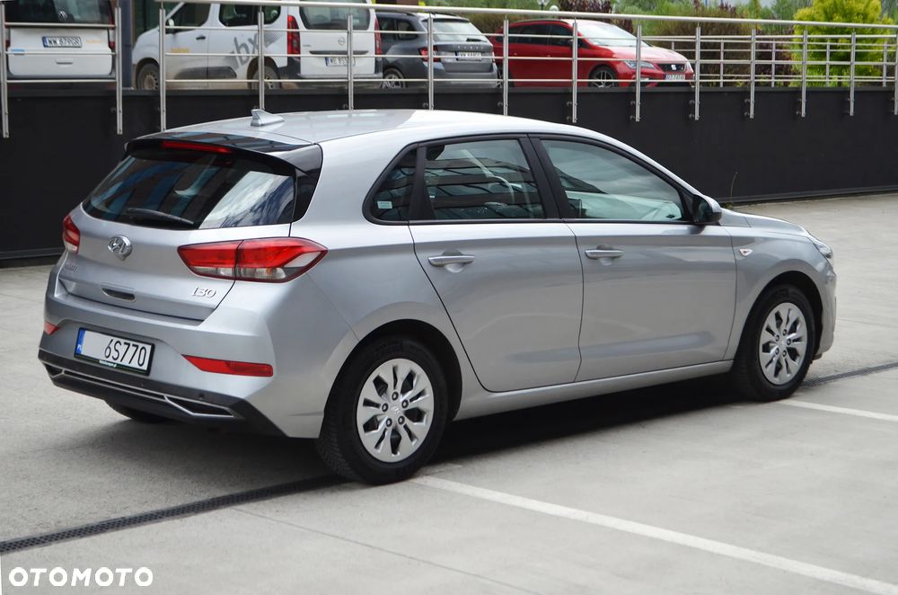 Hyundai i30 1.5 DPI Modern - 35