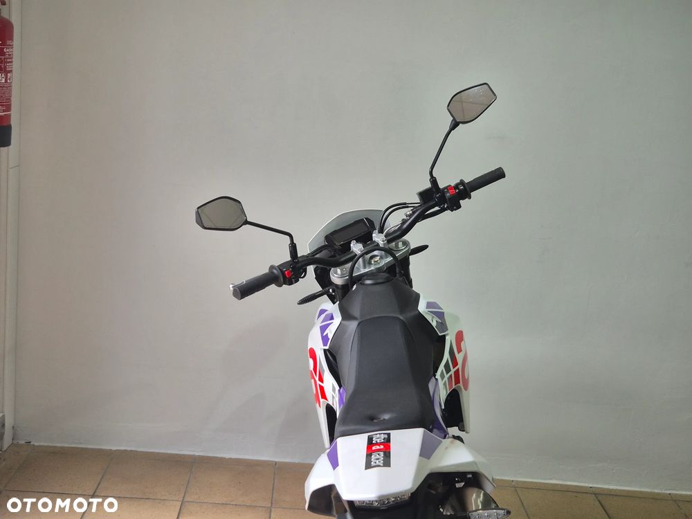 Aprilia SX - 11