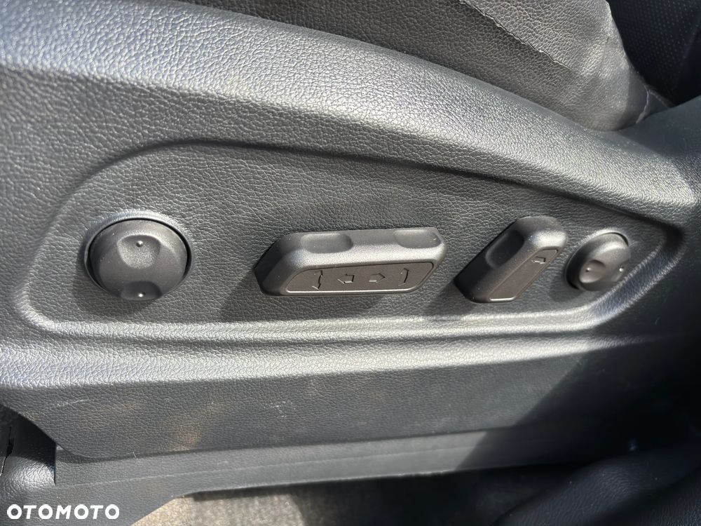 Kia Carens 1.7 CRDi Spirit - 28
