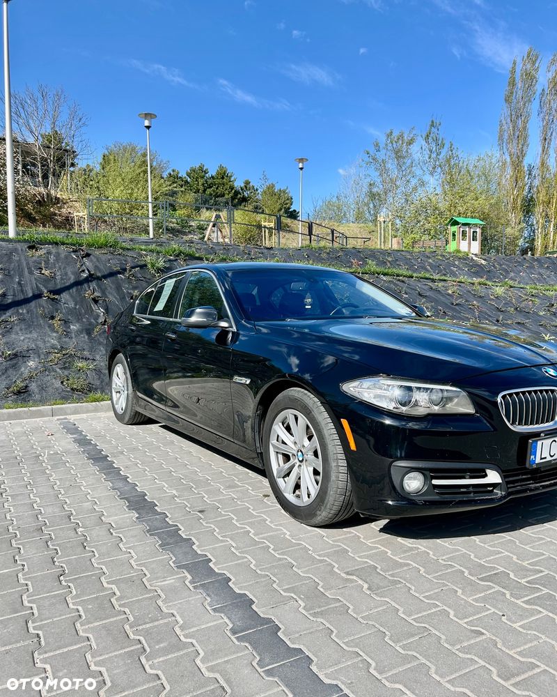 BMW Seria 5 528i Luxury Line - 3