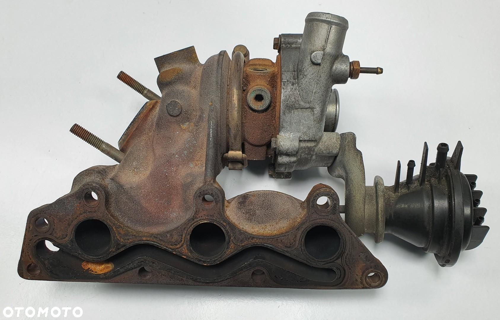 KOLEKTOR WYDECHOWY TURBOSPRĘŻARKA SMART FORTWO 450 0.7 T A1600960999 - 2