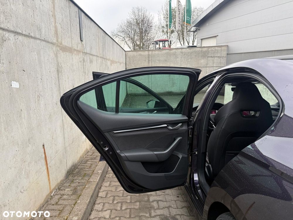 Skoda Octavia 2.0 TSI RS DSG - 14
